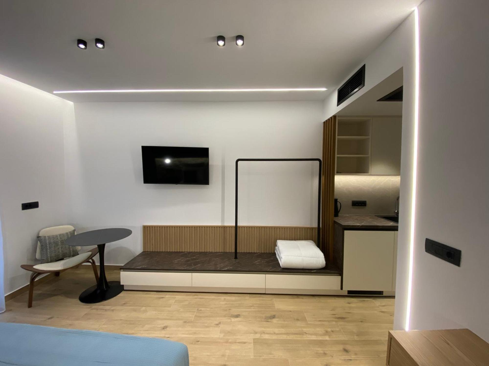 Tramonto Maisonettes & Suites Parga Bagian luar foto