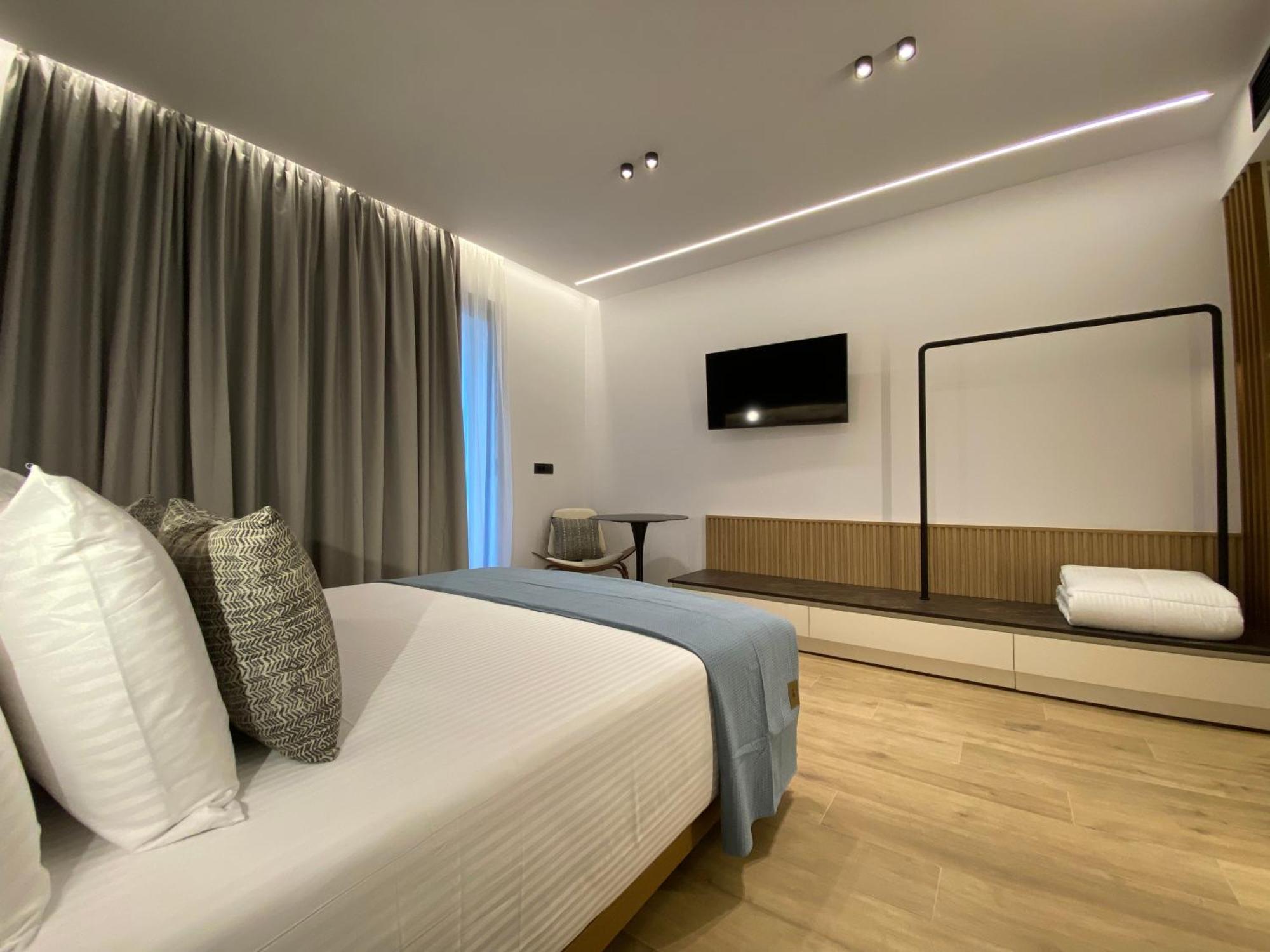 Tramonto Maisonettes & Suites Parga Bagian luar foto