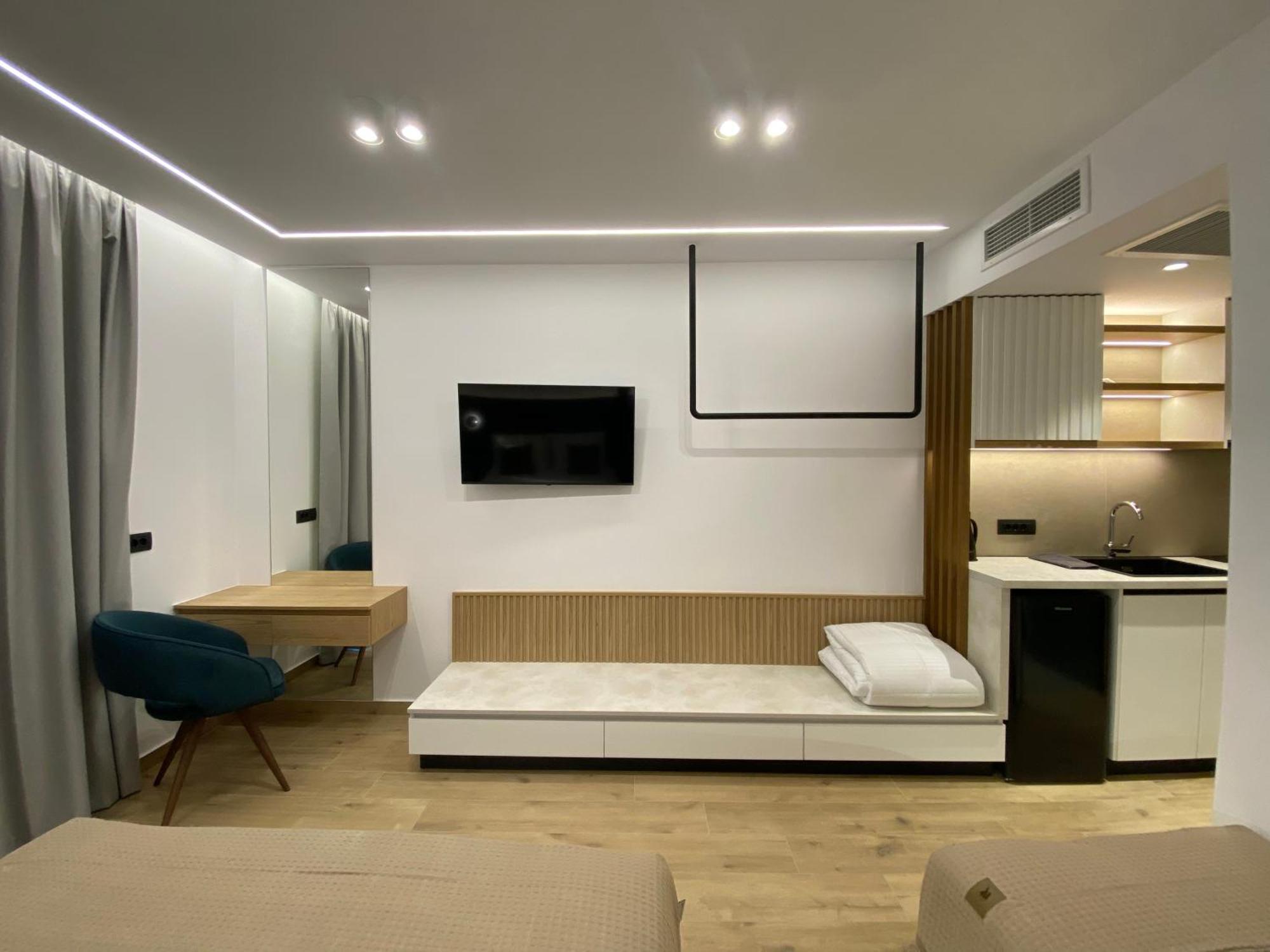 Tramonto Maisonettes & Suites Parga Bagian luar foto