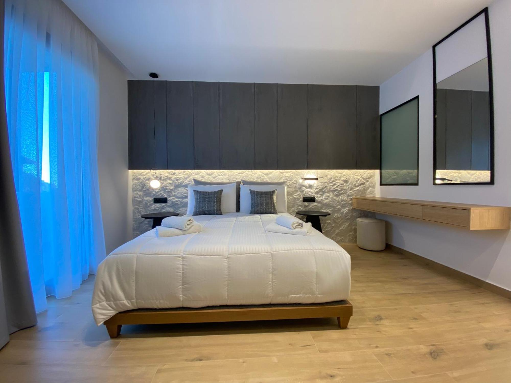 Tramonto Maisonettes & Suites Parga Bagian luar foto