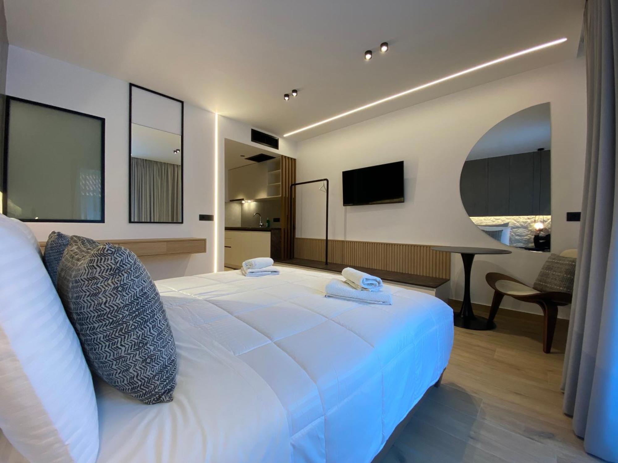 Tramonto Maisonettes & Suites Parga Bagian luar foto