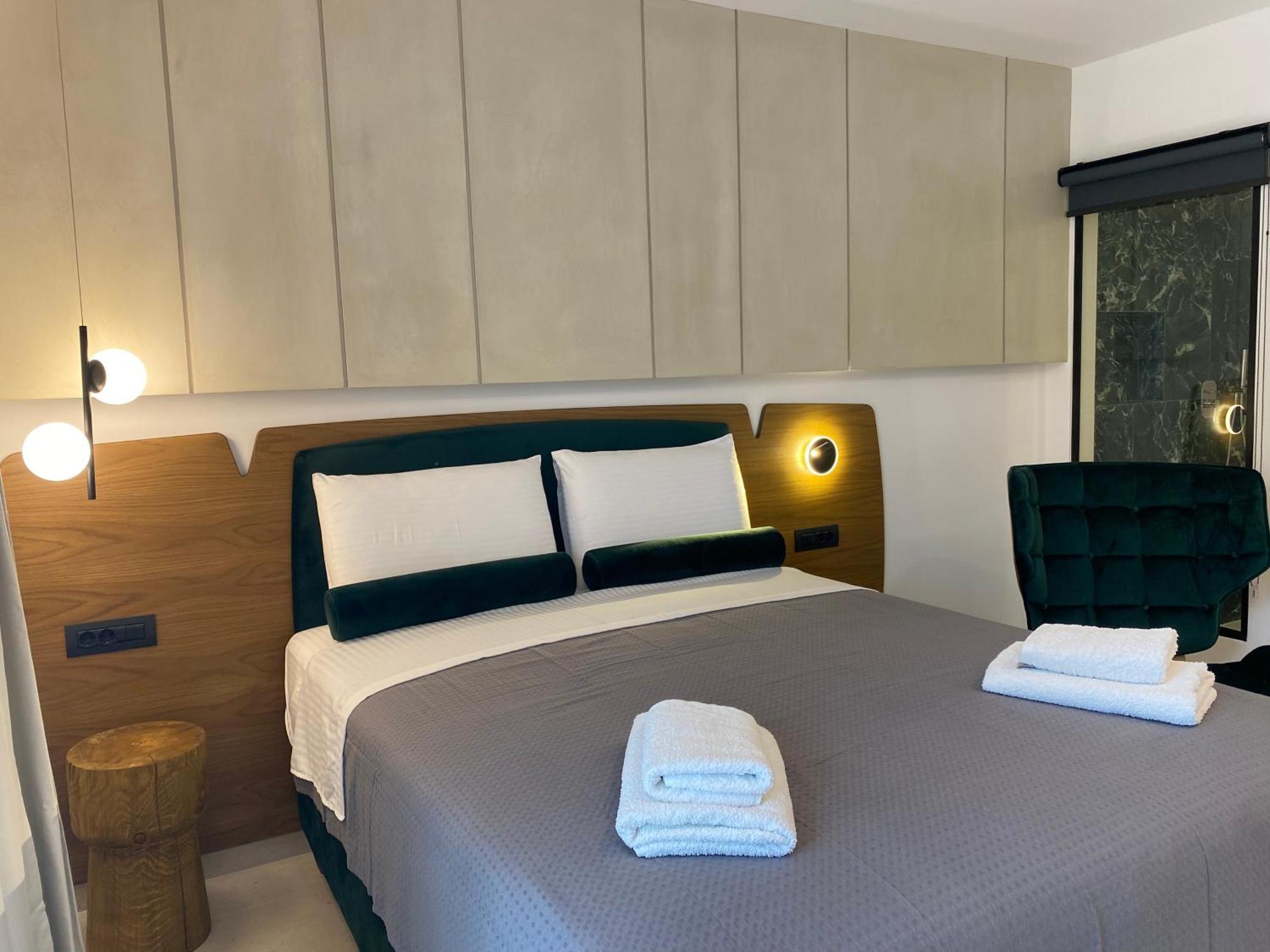 Tramonto Maisonettes & Suites Parga Bagian luar foto